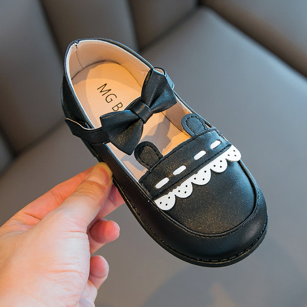 Kleebise ja paelaga vabaaja lastejalatsid