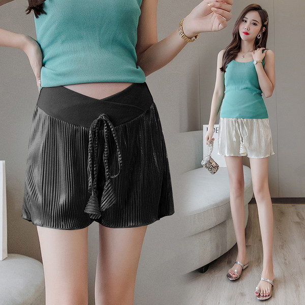 Μοντέρνα σορτς για έγκυες γυναίκες με δεσμούς στη μέση