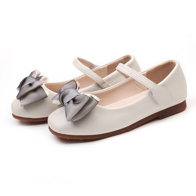 Modern gyerekcipő 3D szalaggal