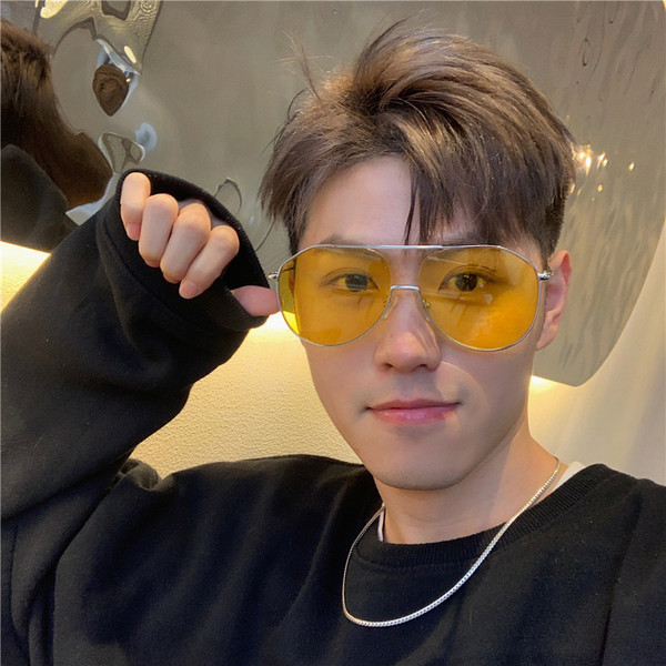 Aktuális férfi napszemüveg vékony kerettel