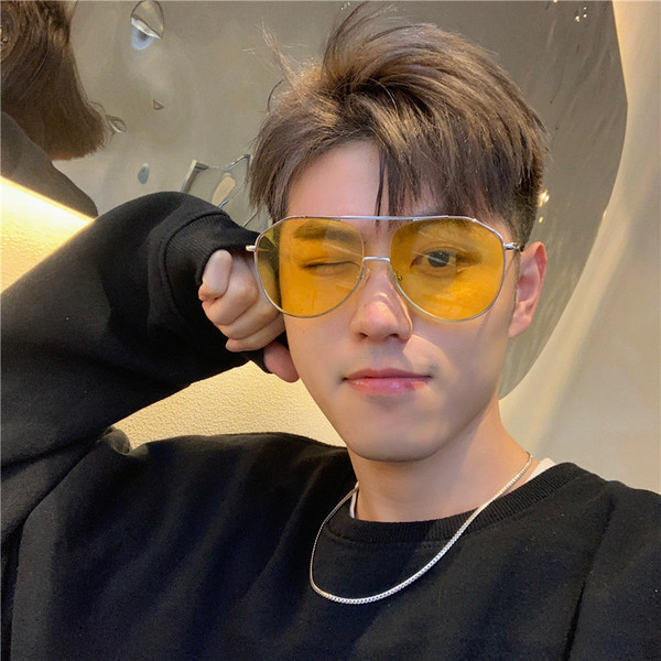 Aktuális férfi napszemüveg vékony kerettel