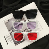 Καθημερινά γυναικεία γυαλιά ηλίου με επιγραφές