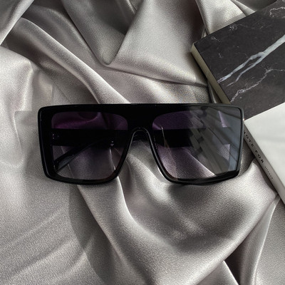 Κομψά γυναικεία τετράγωνα γυαλιά ηλίου