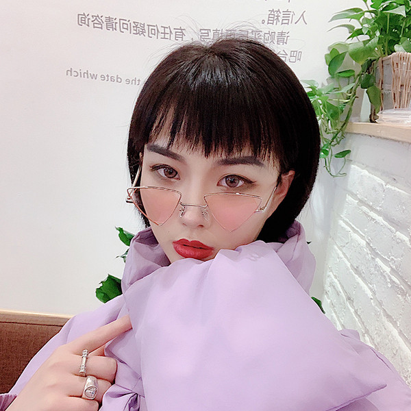 Aktuális női napszemüveg háromszög alakban