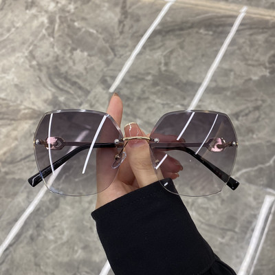 Ochelari rotunzi moderni de dama cu rame subtiri