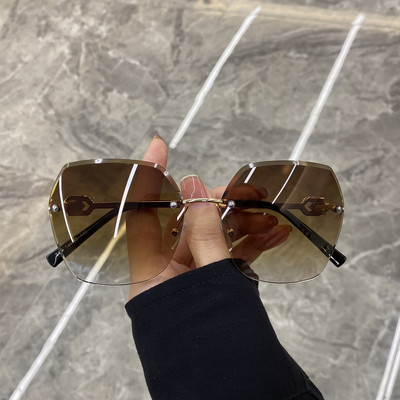 Ochelari rotunzi moderni de dama cu rame subtiri