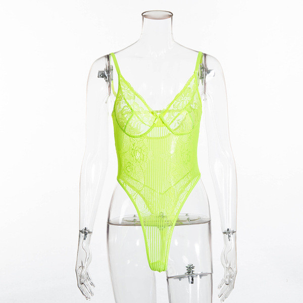 Női csipke body vékony pántokkal