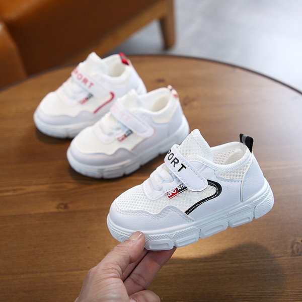 Παιδικά αθλητικά πάνινα παπούτσια με πλέγμα και λουράκια velcro