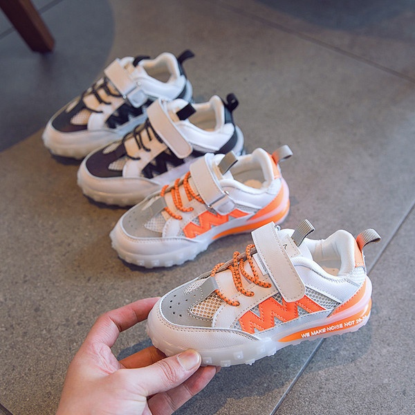 Mindennapi gyerek tornacipő fényvisszaverővel