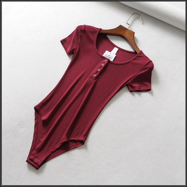 Modern női body rövid ujjal és gombokkal