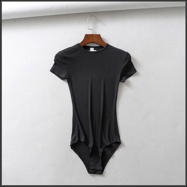 Igapäevane lühikeste varrukatega naiste kevadbody