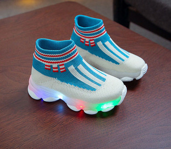 Παιδικά φωτεινά αθλητικά παπούτσια για αγόρια