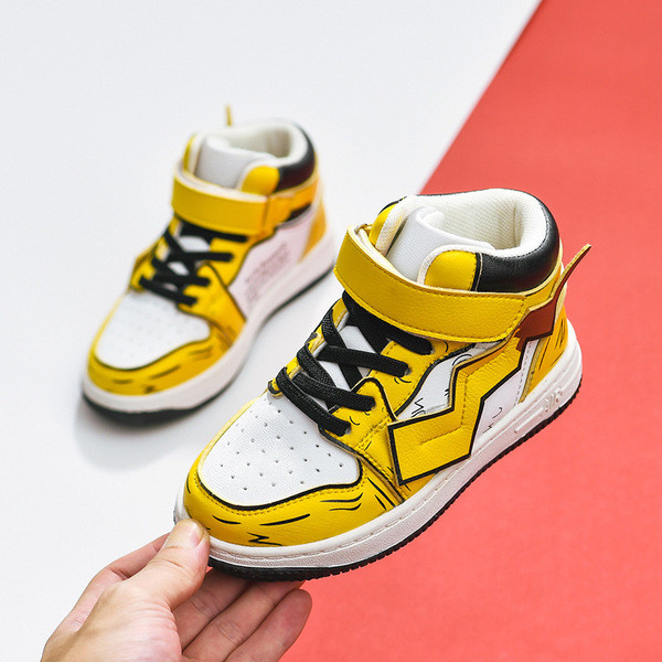 Σύγχρονα παιδικά πάνινα παπούτσια με εφαρμογή