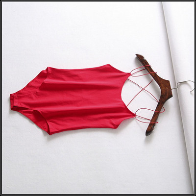 Μοντέρνο γυναικείο  κορμάκι με λεπτούς ιμάντες