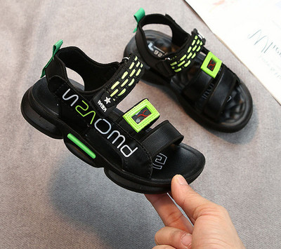 Kirja ja kleebistega laste sandaalid poistele