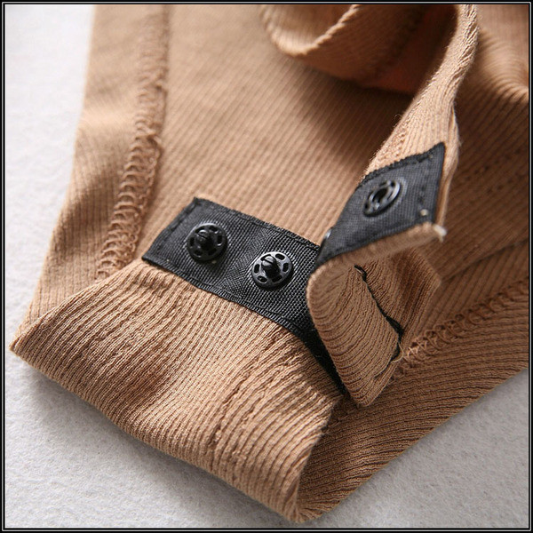 Modern női test egy ujjal