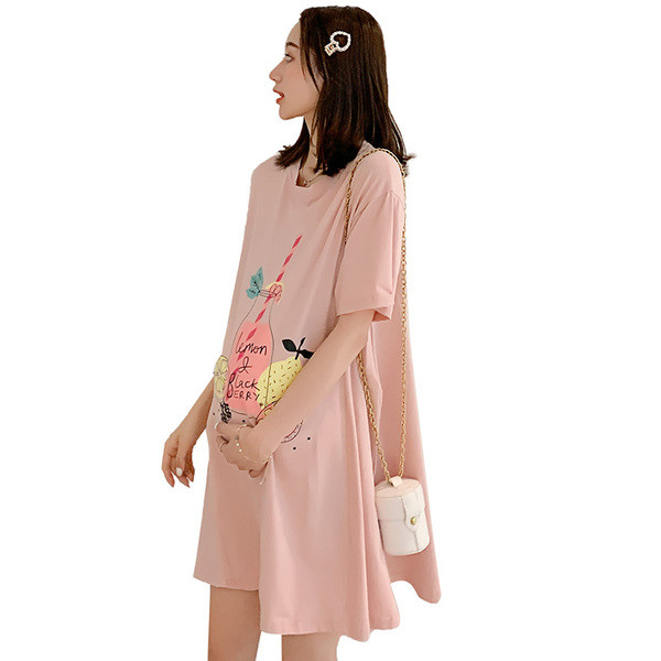 Terhes nőknek szánt széles póló színes rátéttel