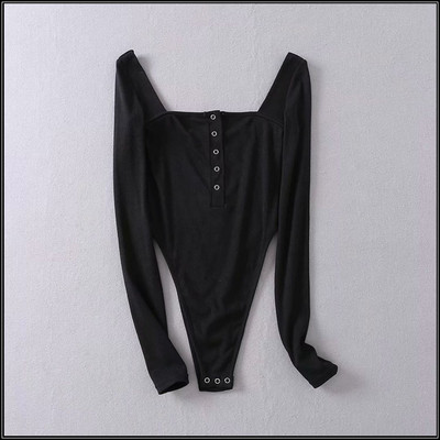 Stílusos női body négyzet alakú nyakkivágással és gombokkal