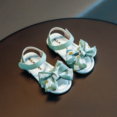 Modern gyerekszandál mintás szalaggal