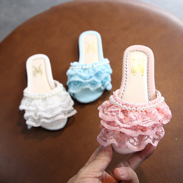 Παντόφλες μοντέρνα για παιδιά με δαντέλα και πέρλες