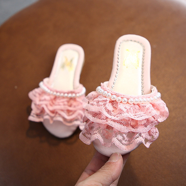 Παντόφλες μοντέρνα για παιδιά με δαντέλα και πέρλες