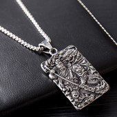 Meeste kaasaegne ripats - hõbetatud plaat