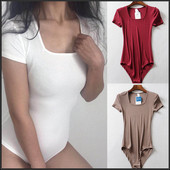 Dnevni ženski bodi kratkih rukava i okruglog izreza