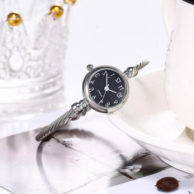 Κομψό γυναικείο ρολόι χαλαζία