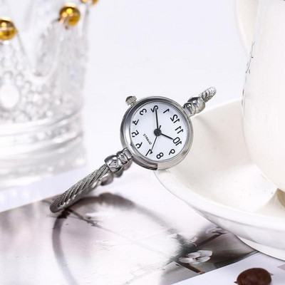 Κομψό γυναικείο ρολόι χαλαζία