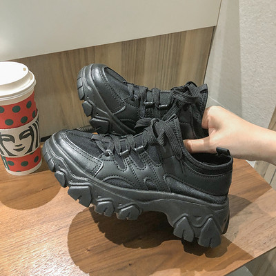 Φθινοπωρινά γυναικεία αθλητικά παπούτσια με υψηλή τραχιά σόλα και κορδόνια