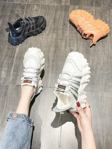 Μοντέρνα γυναικεία αθλητικά παπούτσια με ψηλή σόλα και λαμπερά λουριά