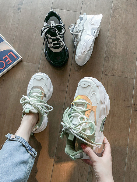 Casual γυναικεία αθλητικά παπούτσια με αντανακλαστικά στοιχεία