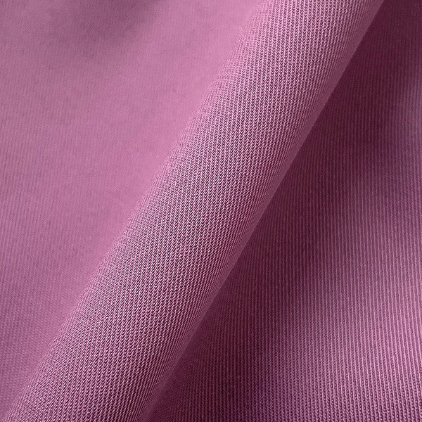 Ευρεία σορτς με κουμπιά