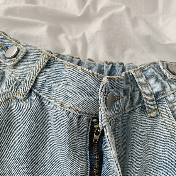 Retro női rövid fazonú, zsebes farmernadrág