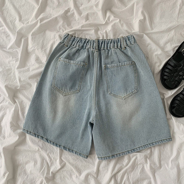 Retro női rövid fazonú, zsebes farmernadrág