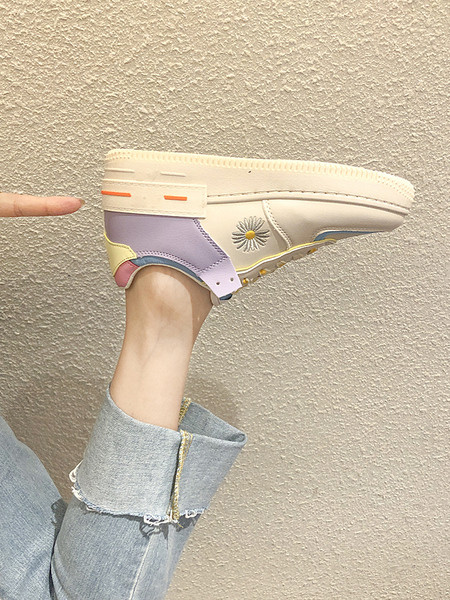 Casual γυναικεία αθλητικά παπούτσια με κέντημα λουλουδιών και πολύχρωμους δεσμούς