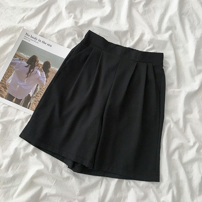 Retro stílusú női rövidnadrág zsebekkel