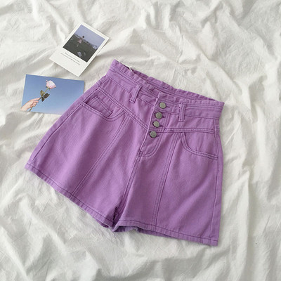 Rövid, széles női farmer, gombokkal és magas derékkal