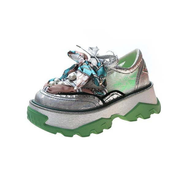 Μοντέρνα γυναικεία αθλητικά παπούτσια με ψηλή σόλα και χρωματιστή κορδέλα