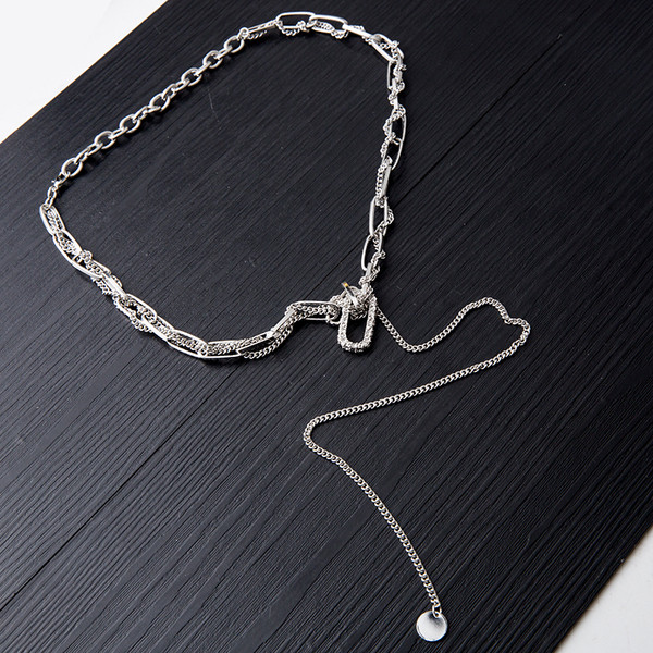 Κομψό γυναικείο μεταλλικό κολιέ