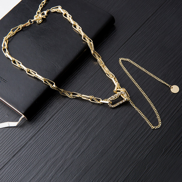 Κομψό γυναικείο μεταλλικό κολιέ