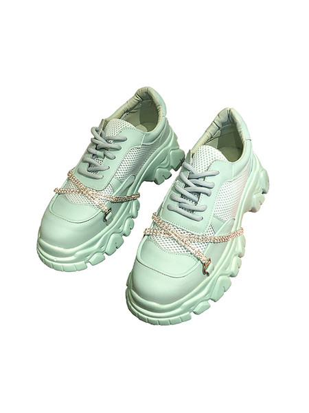 Μοντέρνα γυναικεία αθλητικά παπούτσια κατασκευασμένα από οικολογικό δέρμα με ψηλή σόλα και πέτρες