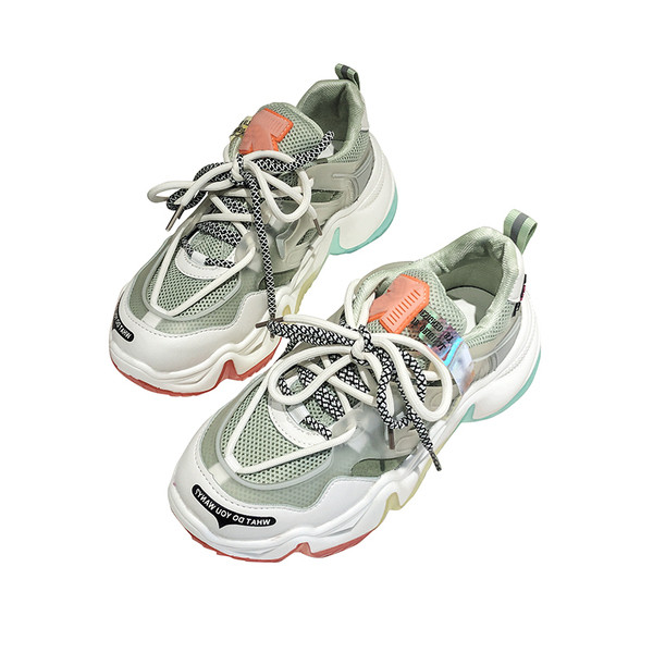 Naiste kõrge värvilise tallaga sporditossud