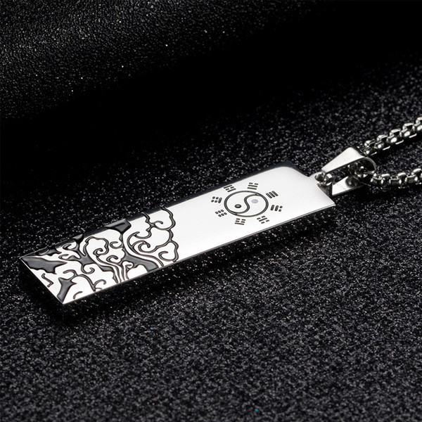 Aktualan muški metalni lanac