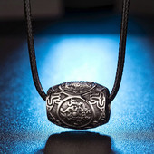 Napi vékony férfi lánc fém díszítéssel