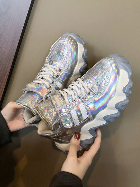 Praegused kõrge talla ja läikiva efektiga ökonahast naiste tossud