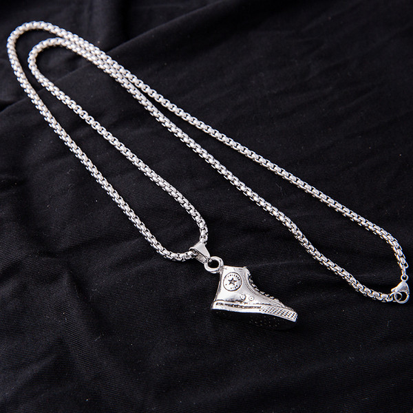 Ανδρική μοντέρνα μεταλλική αλυσίδα με διακόσμηση παπουτσιών