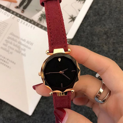 Sieviešu pulkstenis ar zamšādas siksniņu