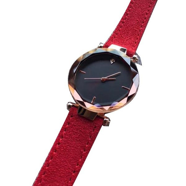 Sieviešu pulkstenis ar zamšādas siksniņu