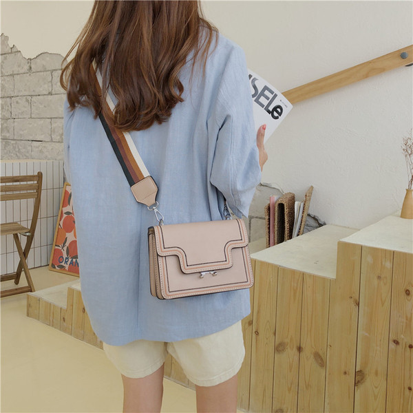 Γυναικεία τσάντα ώμου από οικολογικό δέρμα